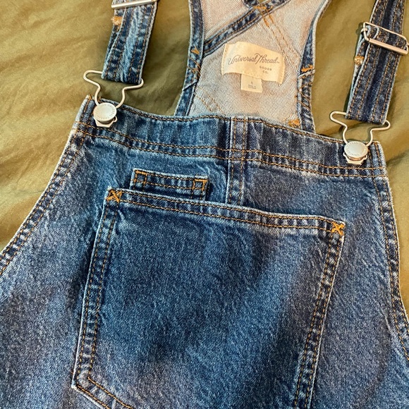 NWT. Universal Thread Denim Overalls. Size 8. - Picture 9 of 10